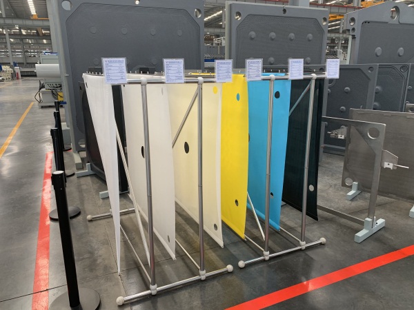 板框式壓濾機濾布的清洗